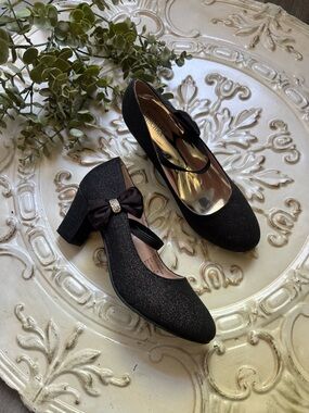 Badgley Mischka Girls' Black Glitter Block Heel Dress Shoes Size 6